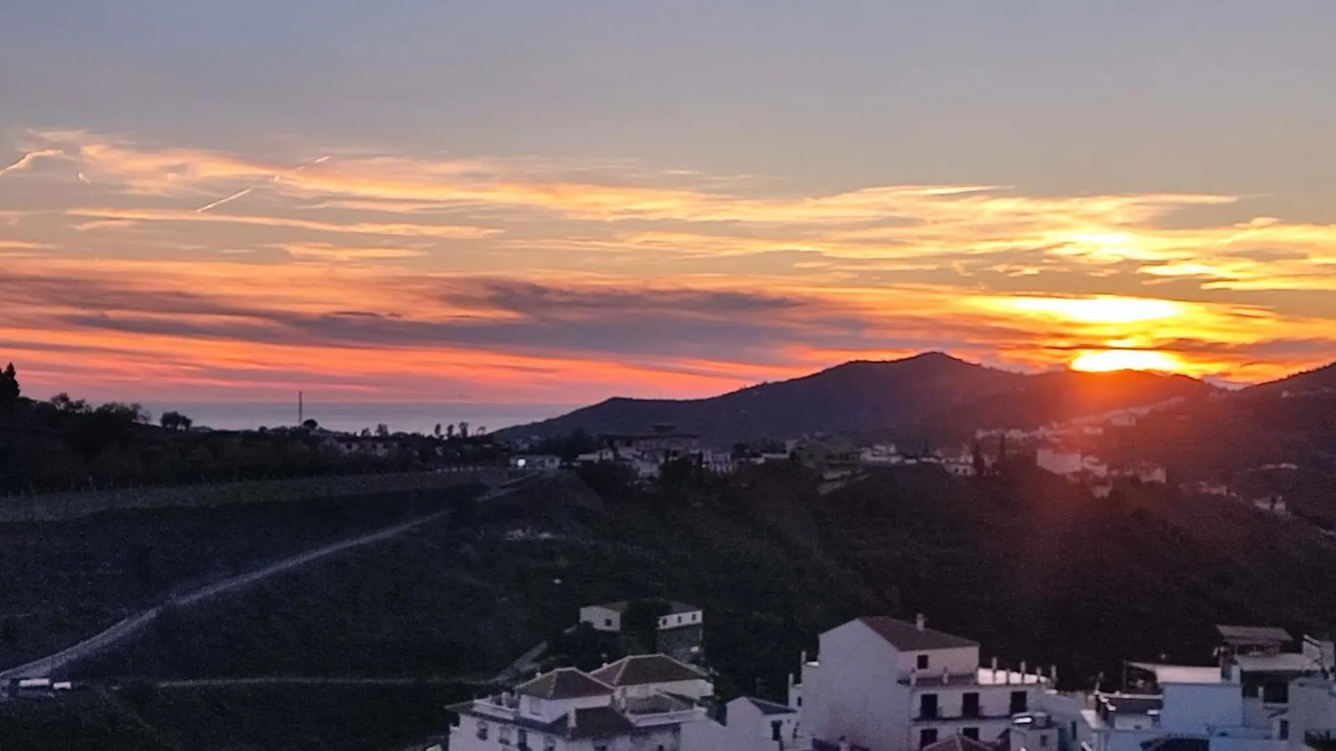 Apartment Penthouse With Hot Tub And Air Conditioning Offering Breathtaking Panoramic Mountain And Sea Views Competa Spain